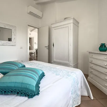 Sea View Villa *
